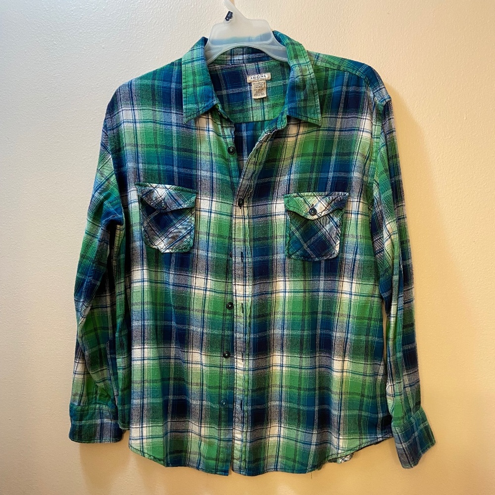 Arizona women’s XXL flannel shirt